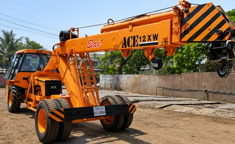 Compact Crane