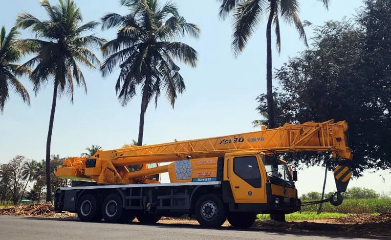 XCMG-30 Crane